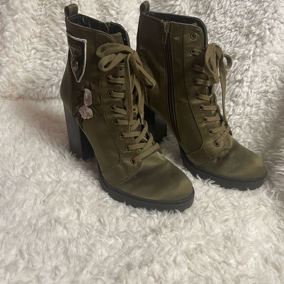 Steve Madden Laurie Fabric Satin olive green lace up heels boots.SZ 10M - Picture 3 of 11